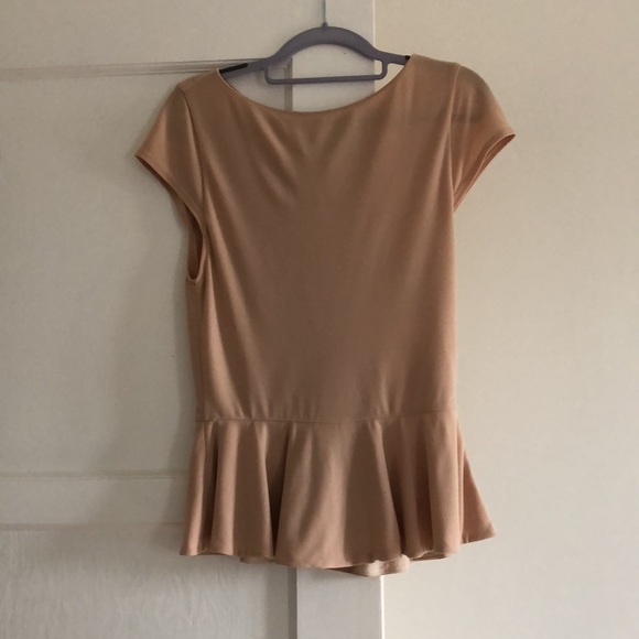 Alice and Olivia Cream Nude/Tan Peplum Short Sleeve Blouse - Picture 2 of 9